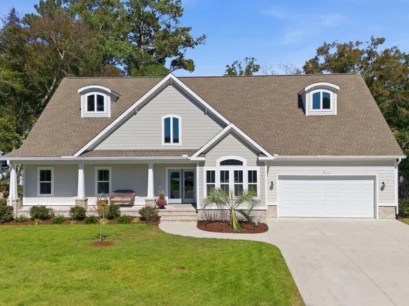 1748 Oakbrook Drive SW, Ocean Isle Beach, NC 28469