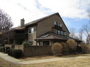 2809 Leona Ln, Coraopolis, PA 15108
