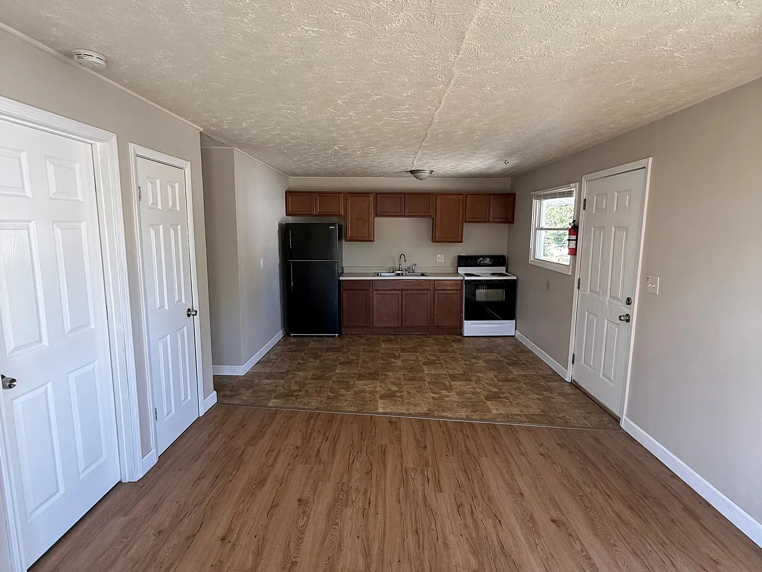 2 bed, $1,150 — Photo 3