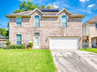 921 Romeo St, Pasadena, TX 77502