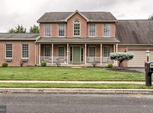 17 Norfolk Ct, Mechanicsburg, PA 17055