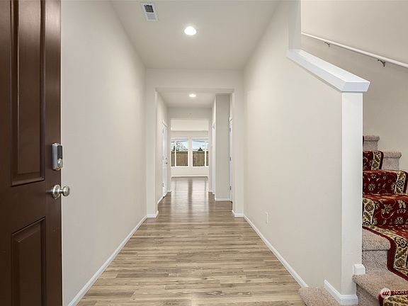4th image of 8018 175th Street Ct E