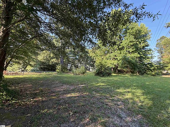5th image of 744 Chapman Rd