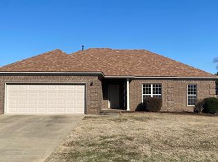 2600 Apple Blossom Ln, Conway, AR 72034