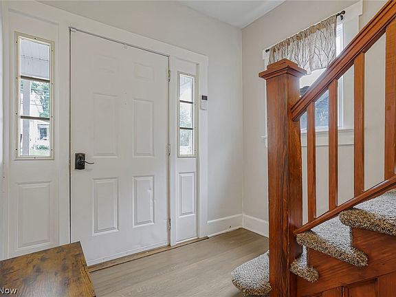 3rd image of 2122 Norwood Blvd