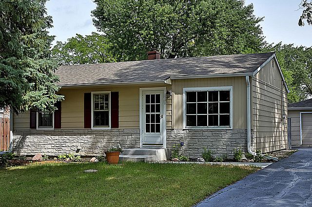 1st image of 1050 E Tulip Way