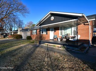 8201 Pandorea Dr, Louisville, KY 40258