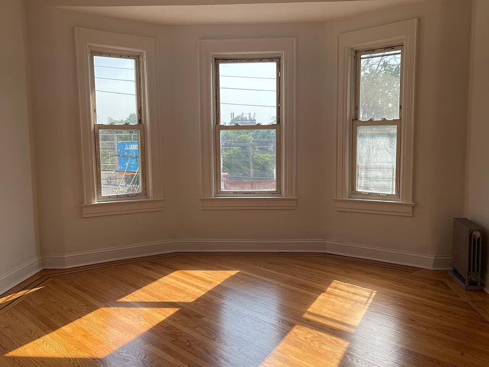 1st image of 89-33 133rd St