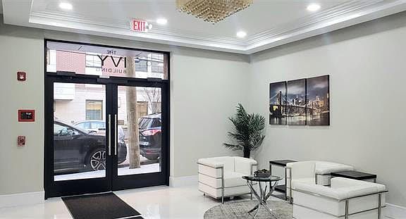 5th image of 4710 Park Ave #303