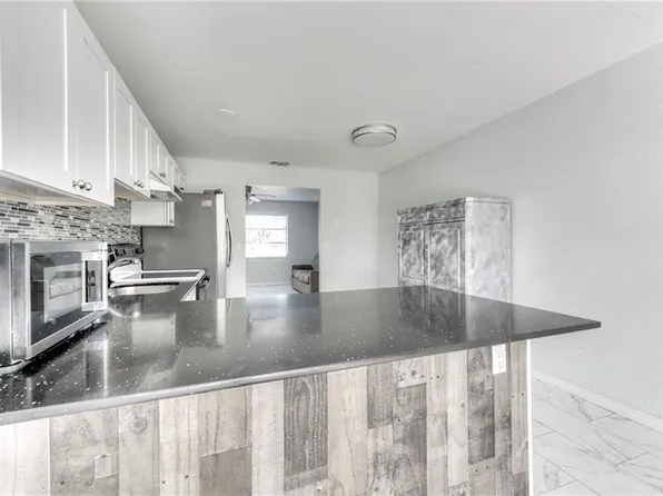 5227 Coronado Pkwy, Cape Coral, FL 33904