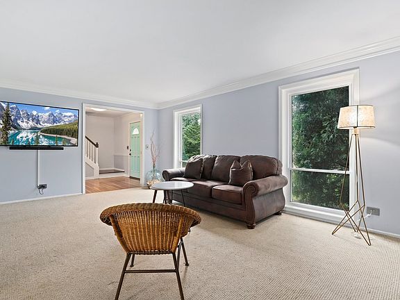 4th image of 1141 Antique Ln