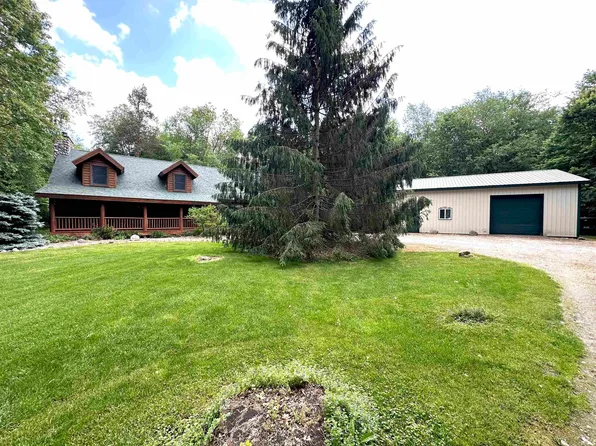 1788 N State Rd #327, Orland, IN 46776
