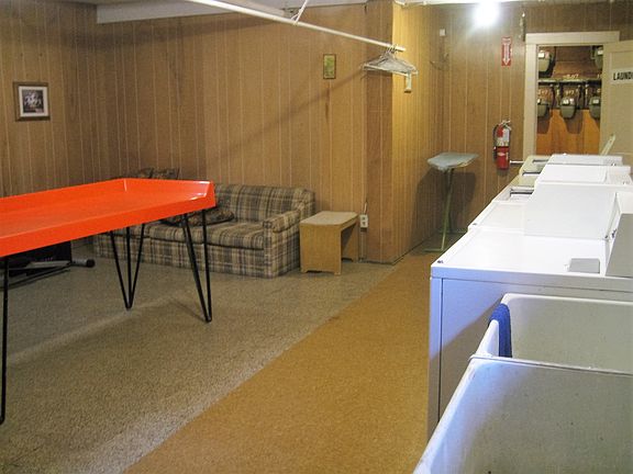 4th image of 311 N Broadway St #58371