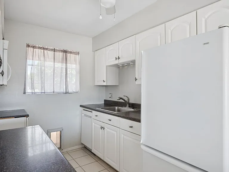 5458 E Boston St — Photo 11