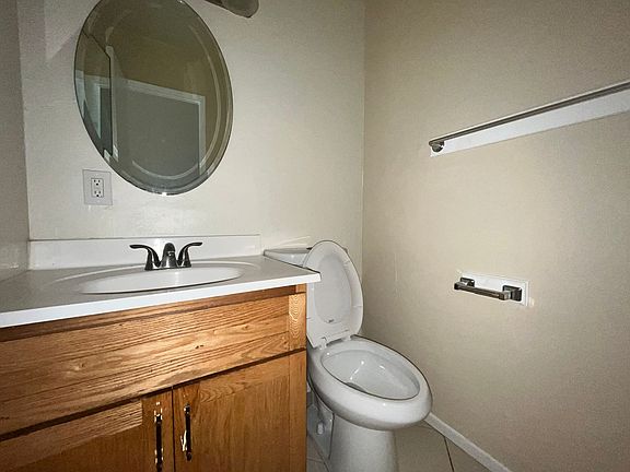 3rd image of 2313 Westwood St #B