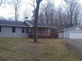 10590 State Rd, Nunica, MI 49448