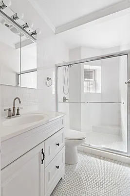 Rented by Compass | media 13