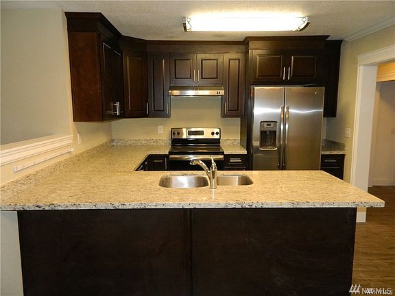 5th image of 1614 21st St NE