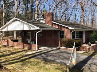 218 Herring St, Mount Airy, NC 27030