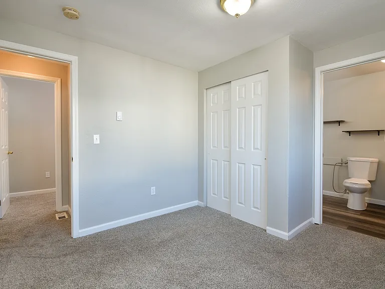 1702 S G St — Photo 13