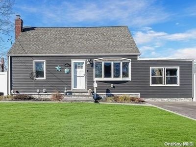 25 Elaine Drive, Sayville, NY, 11782
