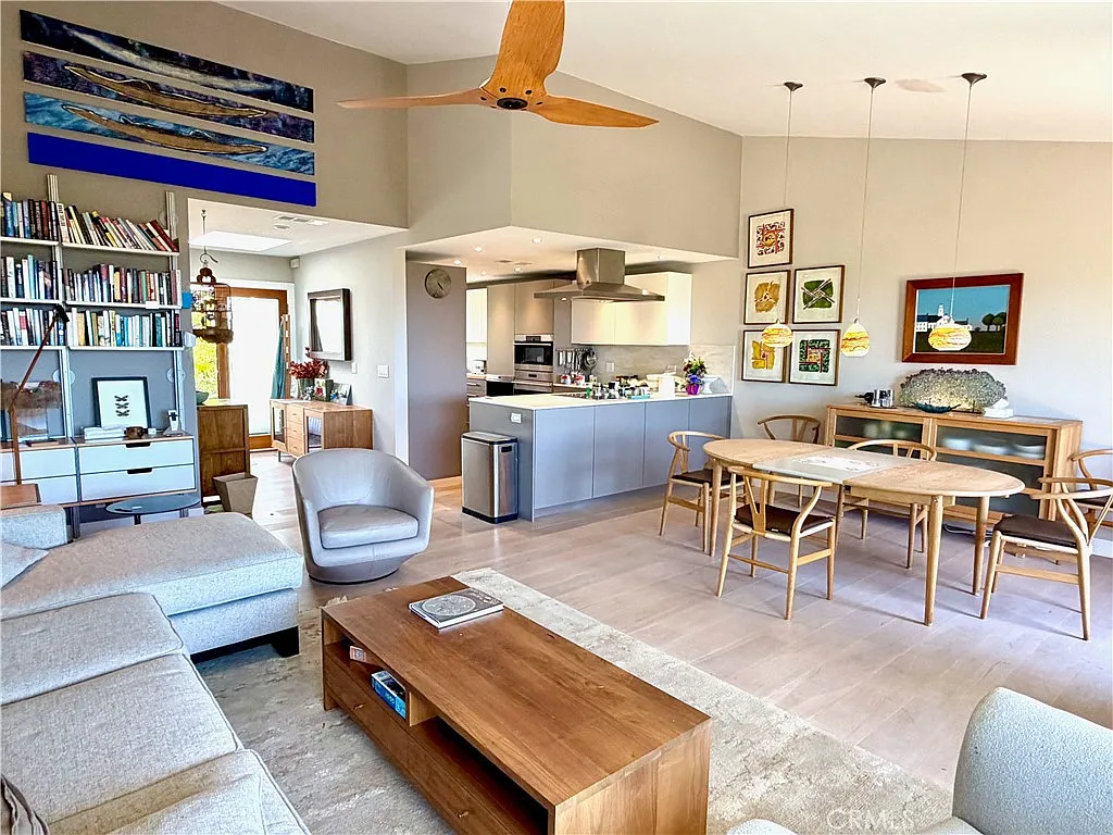 2 bed, 1628 sqft, $12,000 — Photo 3