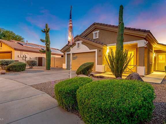 4th image of 17377 W Coyote Trail Dr