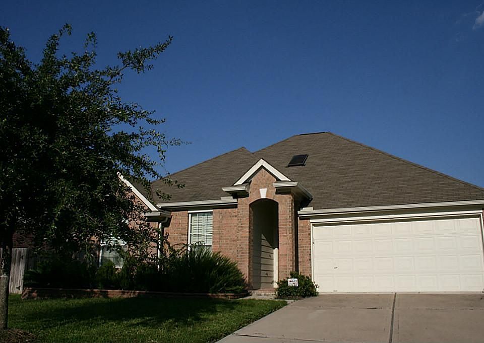 1st image of 10230 Cascade Hills Dr