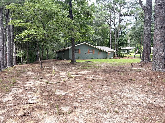 3rd image of 182 Dogwood Hills Cir