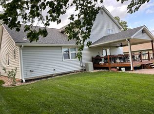 300 E 14th St, Cameron, MO 64429