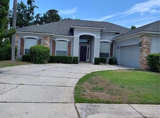 9840 Montclair Cir, Apopka, FL 32703