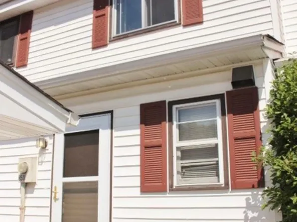 850 Woodgate Dr, Vadnais Heights, MN 55127