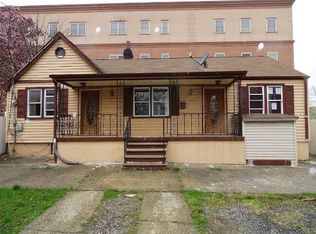 691 Charles St, Perth Amboy, NJ 08861