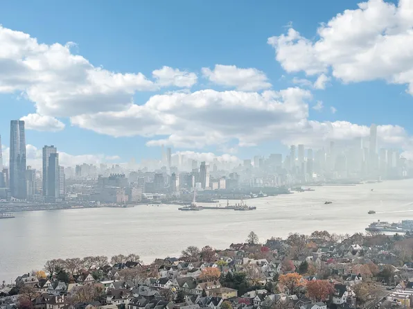 97 Clifton Terrace image 32 of 36