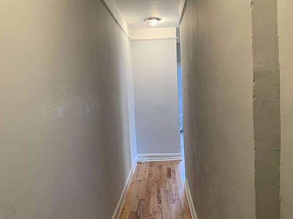 5th image of 1171 President St #C4