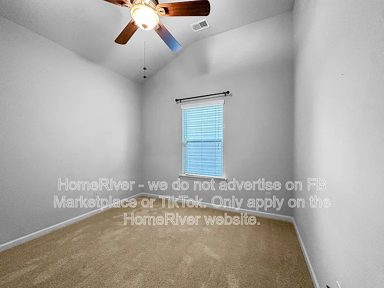 228 Renford Rd — Photo 8