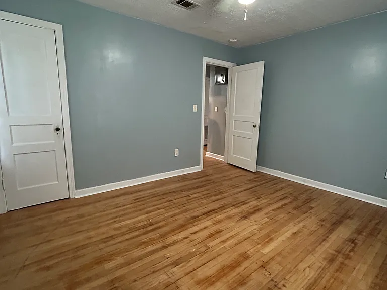 422 Cooper Rd — Photo 9