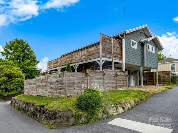 410 Short St, Hendersonville, NC 28739