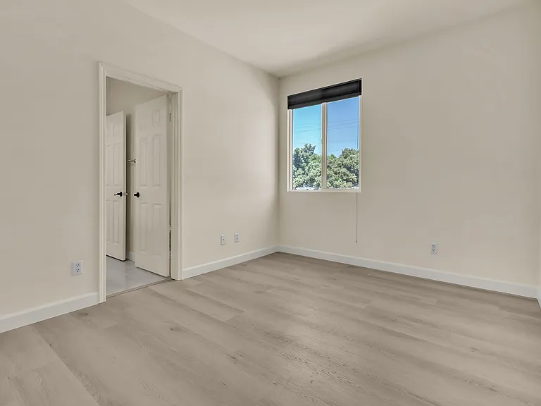 10 Clearwater Cv — Photo 48