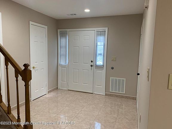 4th image of 132 Rumford Way