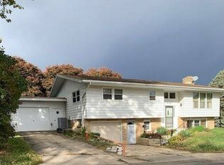 420 N Pearl St, Stockton, IL 61085