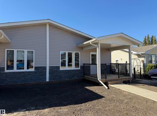 4313 54th Ave, Barrhead, AB T7N1J8