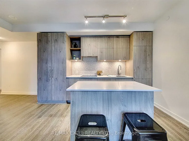 1 Yorkville Ave #3402 — Photo 12