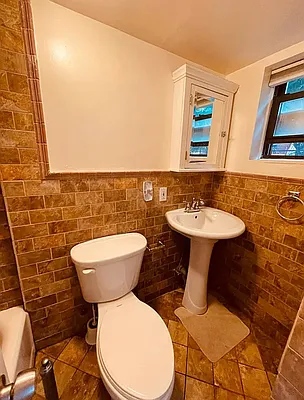 Rented by Voro NYC | media 12