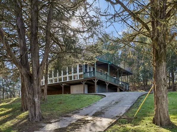 252 Rarick Ln, Gainesboro, TN 38562