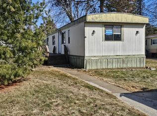 417 Sunburst Cres, Oakland, MI 48363