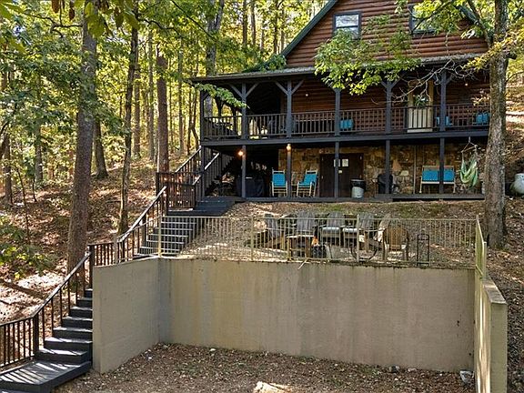 2nd image of 673 Mako Rd