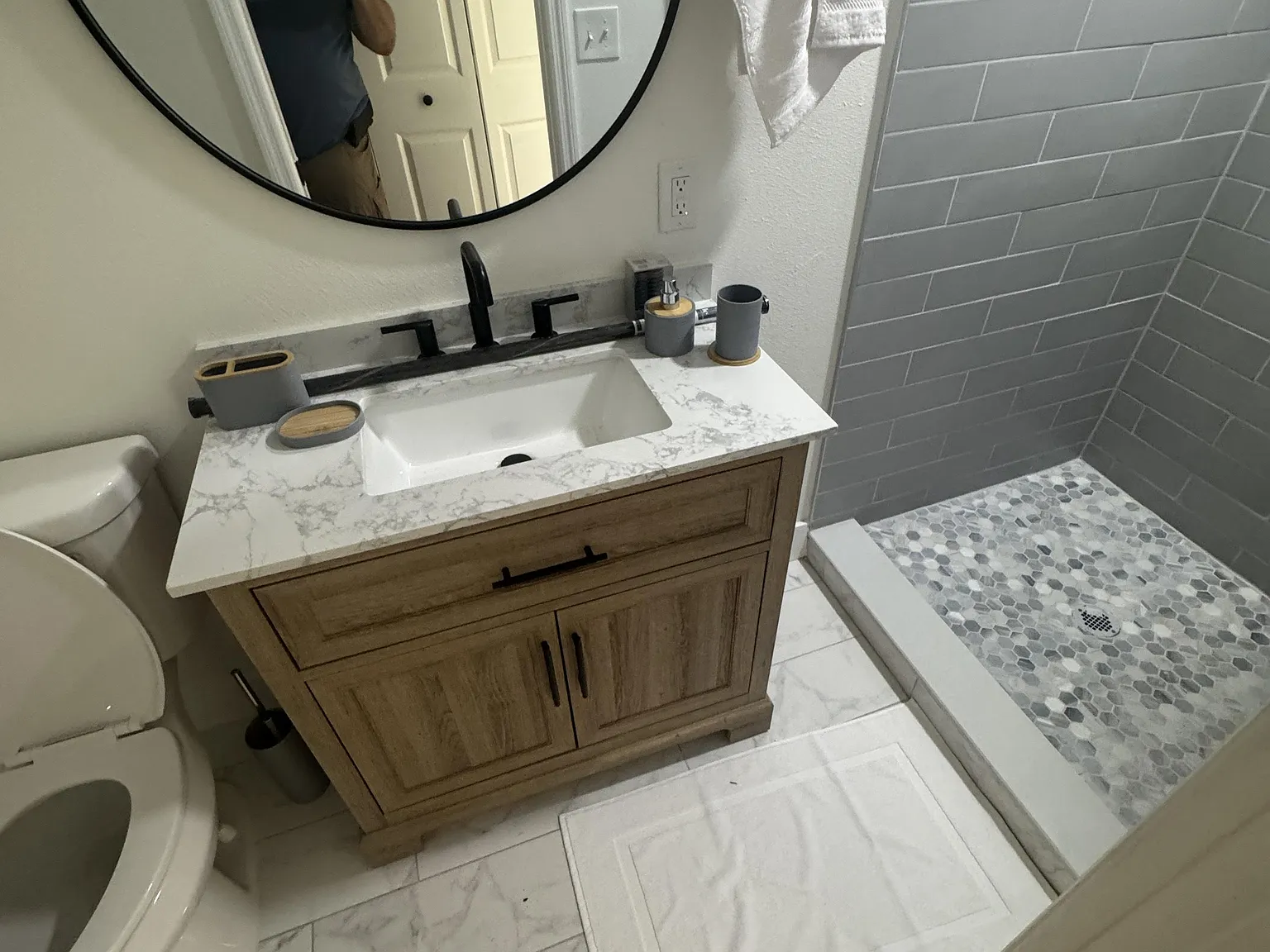 4 bed, 10.0 bath, 2897 sqft, $966 — Photo 3