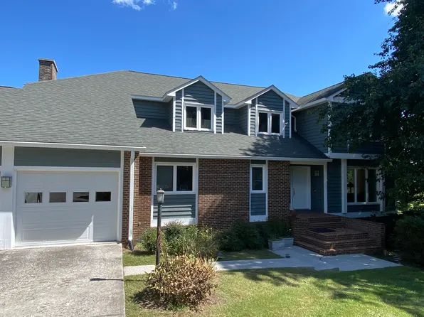 1004 Emil Ct, Blacksburg, VA 24060