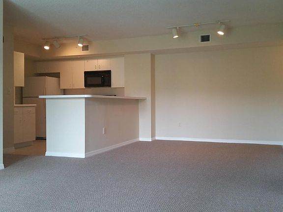 5th image of 2640 S University Dr APT 222